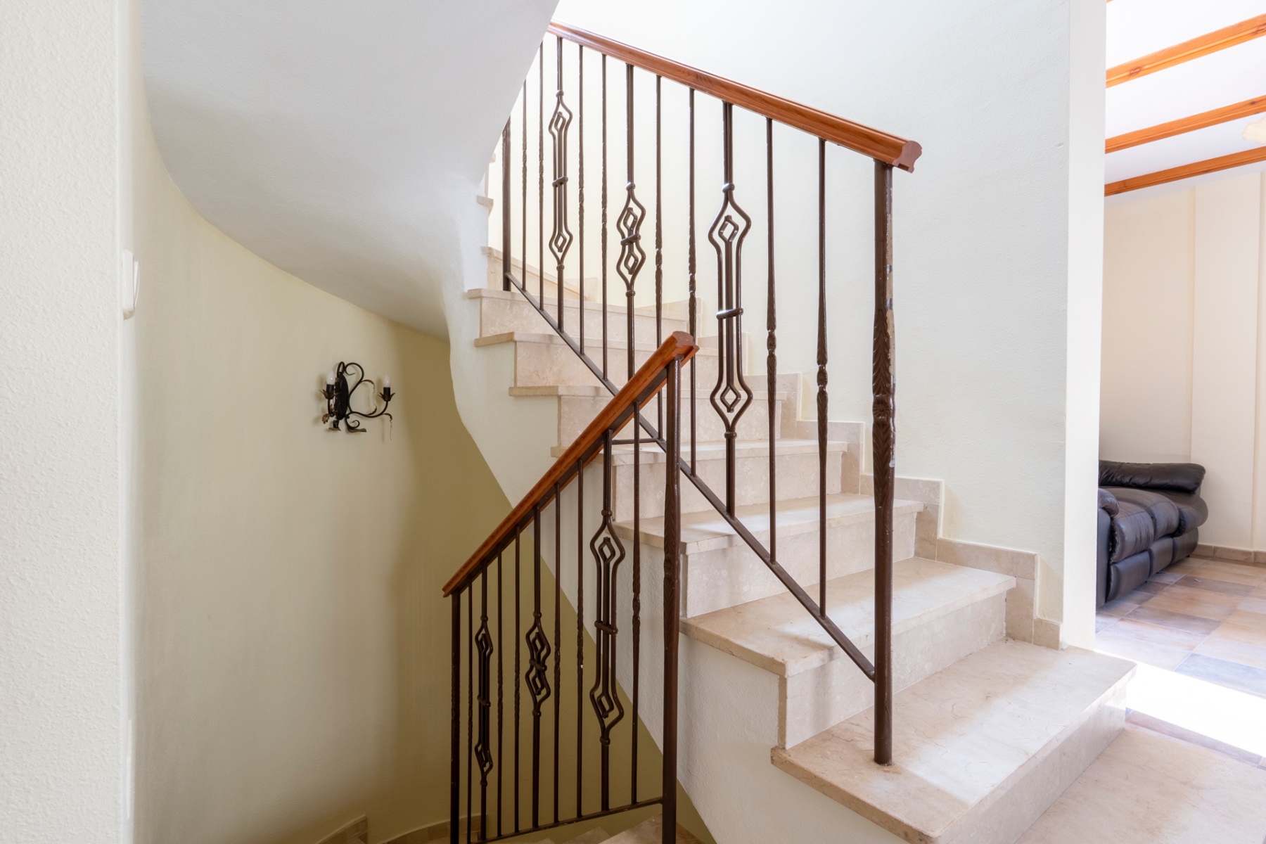 6 Bed, 3 Bath, HouseFor Sale, Villamartin, Alicante