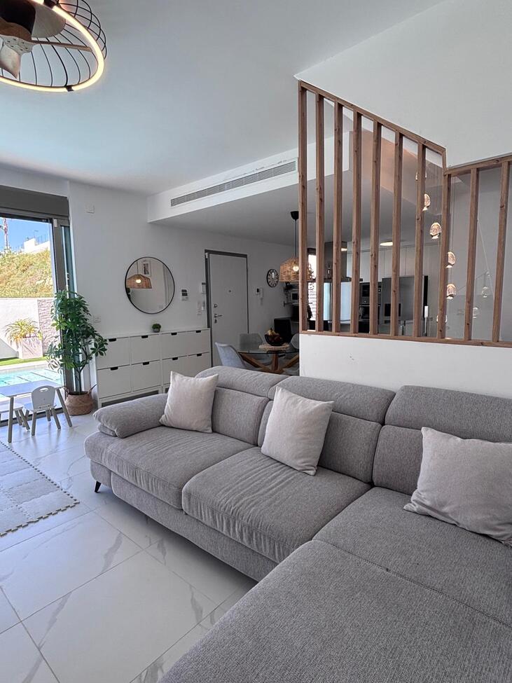 5 Bed, 3 Bath, HouseFor Sale, Villamartin, Alicante