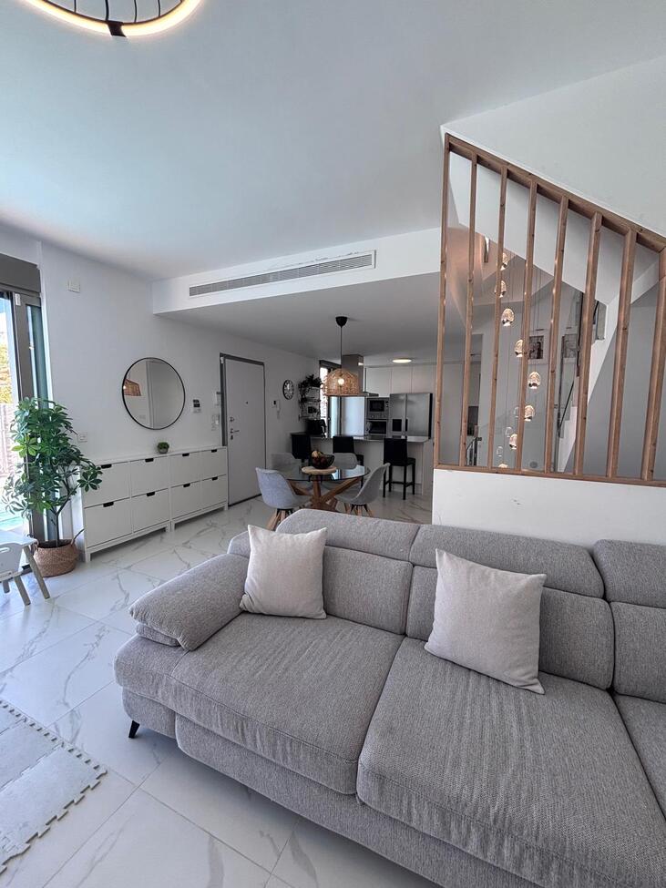 5 Bed, 3 Bath, HouseFor Sale, Villamartin, Alicante