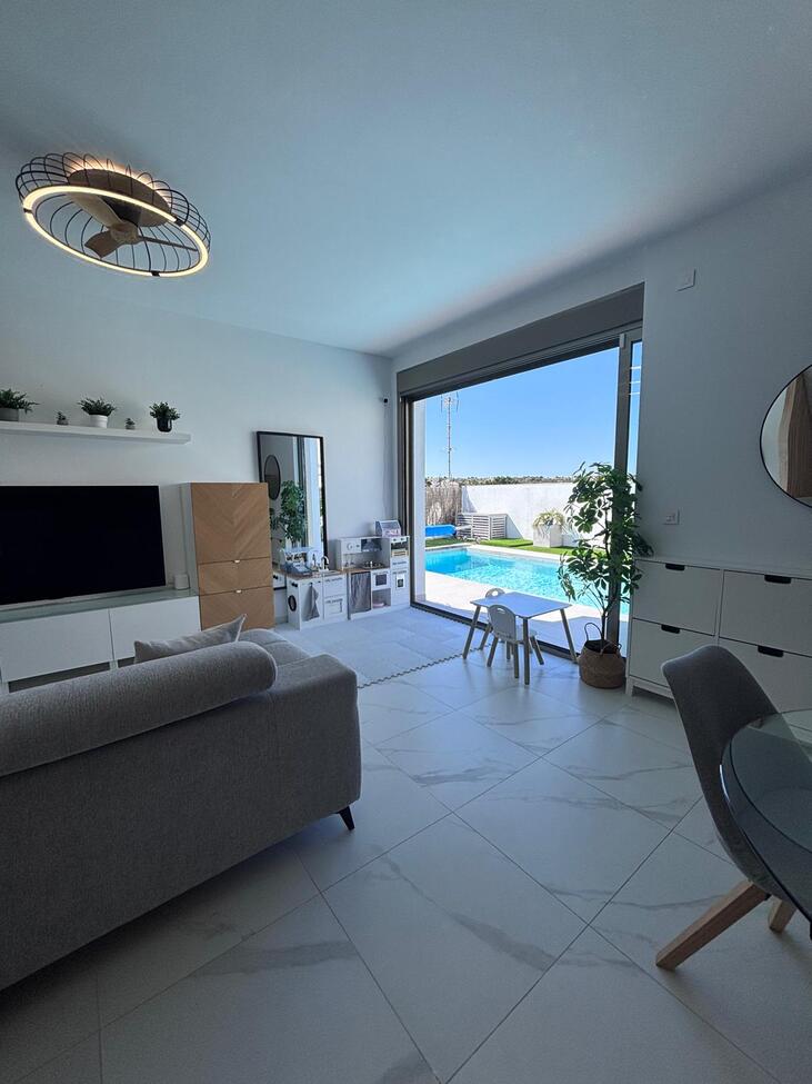 5 Bed, 3 Bath, HouseFor Sale, Villamartin, Alicante