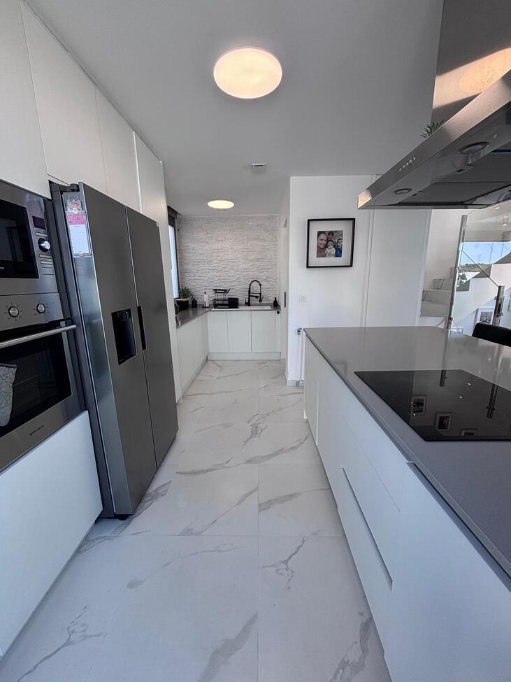 5 Bed, 3 Bath, HouseFor Sale, Villamartin, Alicante