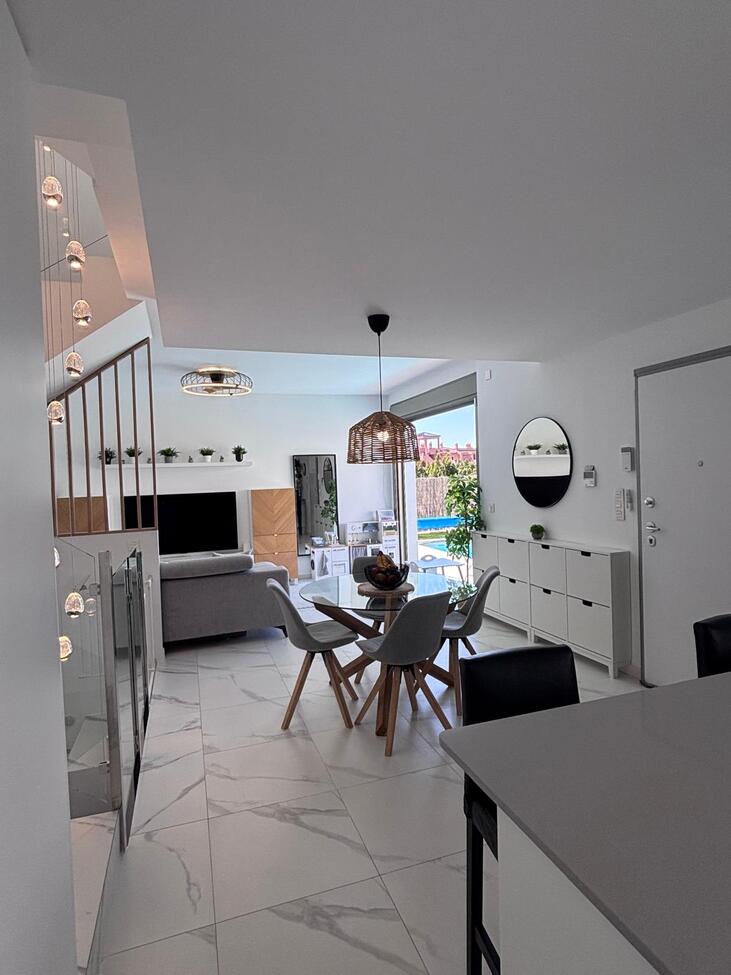 5 Bed, 3 Bath, HouseFor Sale, Villamartin, Alicante