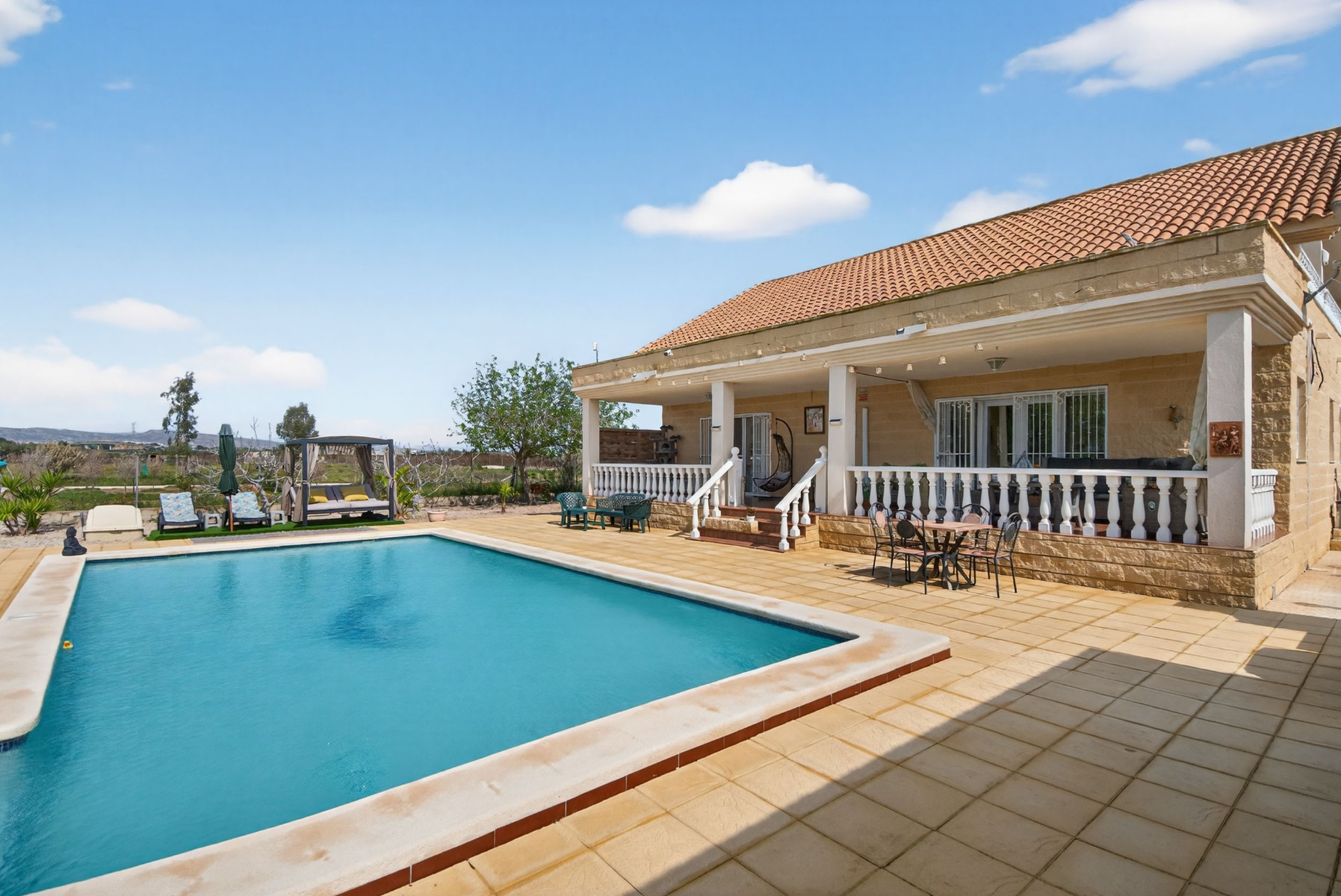 5 Bed, 3 Bath, HouseFor Sale, Crevillente, Alicante