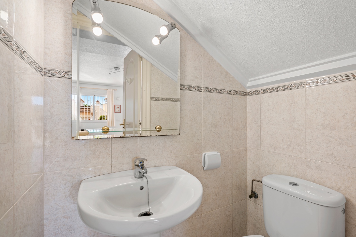 2 Bed, 1 Bath, HouseFor Sale, Ciudad Quesada - Rojales, Alicante