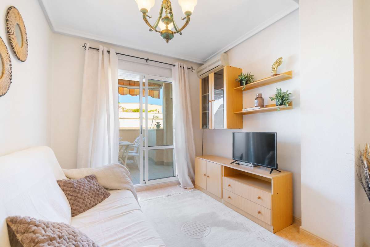 3 Bed, 2 Bath, ApartmentFor Sale, Torrevieja, Alicante