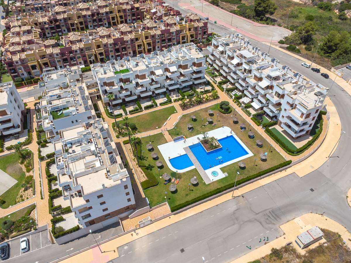 2 Bed, 2 Bath, ApartmentFor Sale, Lomas de Cabo Roig, Alicante