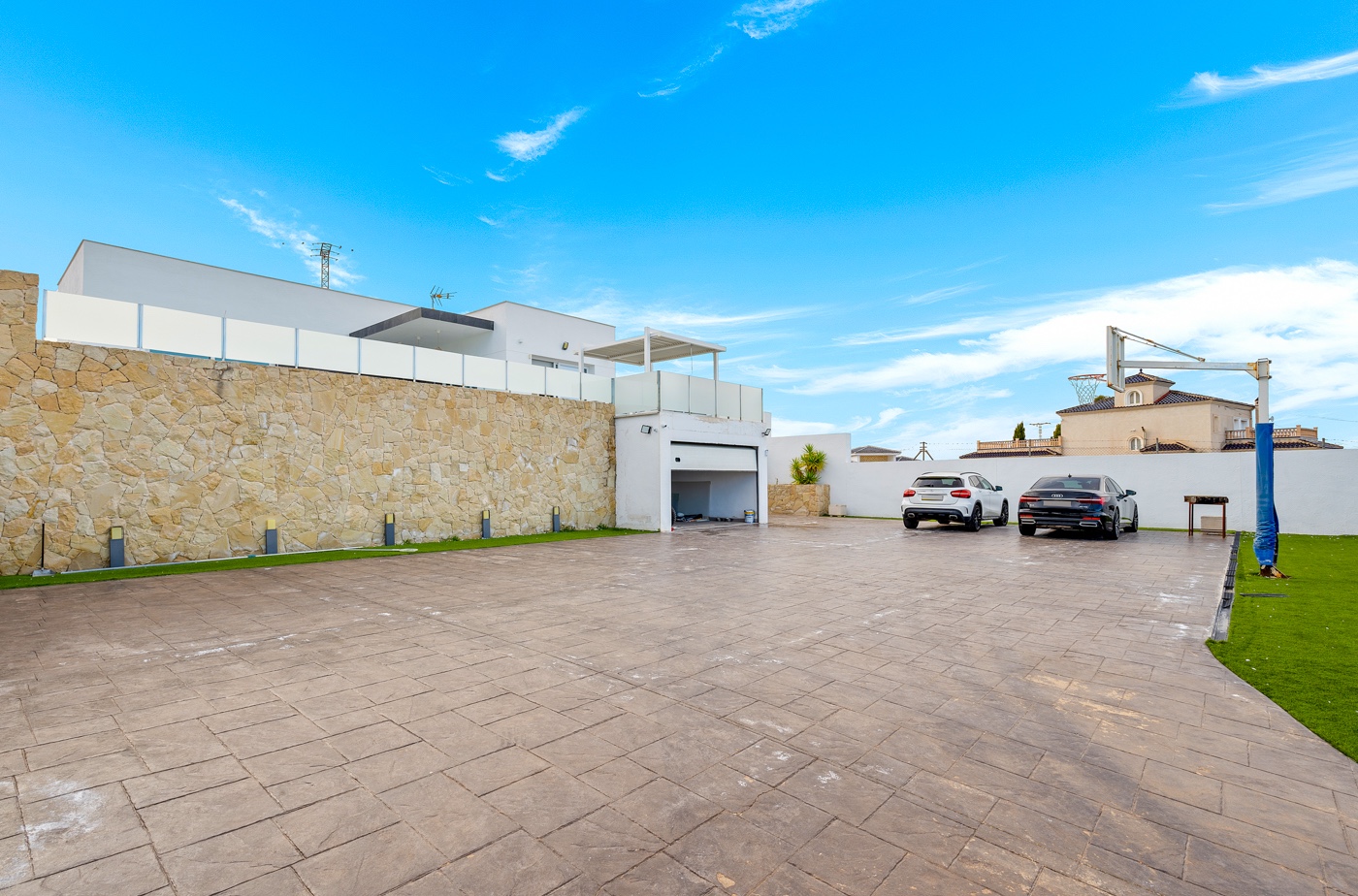 4 Bed, 3 Bath, HouseFor Sale, Algorfa, Alicante