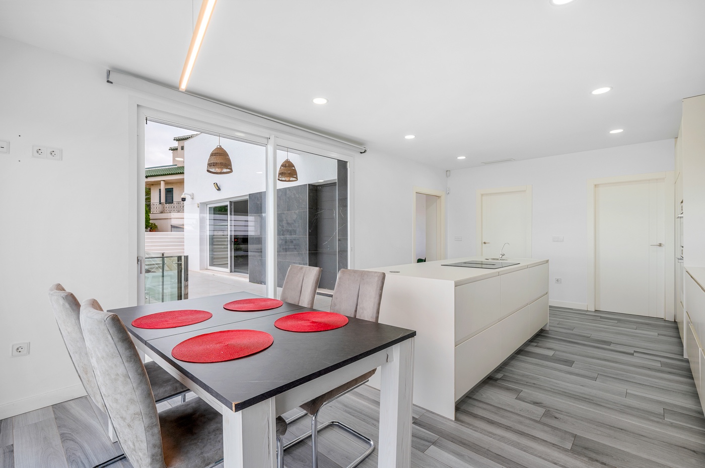 4 Bed, 3 Bath, HouseFor Sale, Algorfa, Alicante