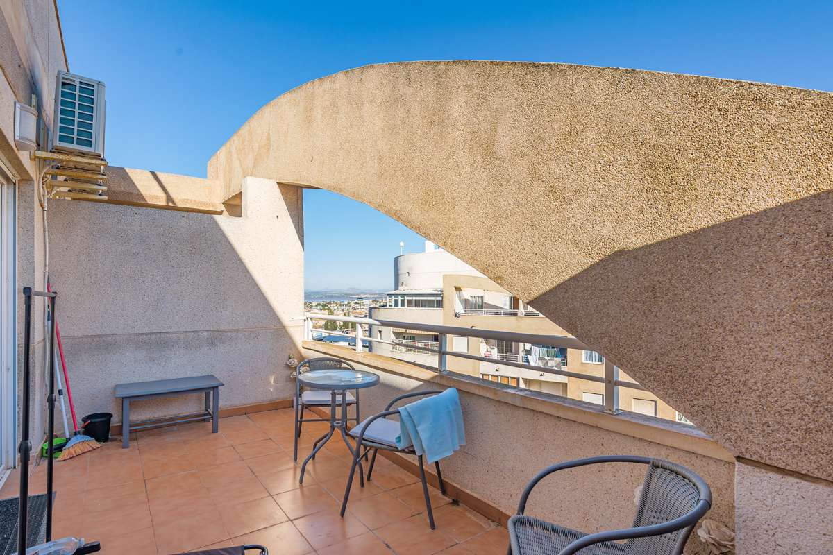 2 Bed, 1 Bath, ApartmentFor Sale, Parque De Las Naciones, Alicante