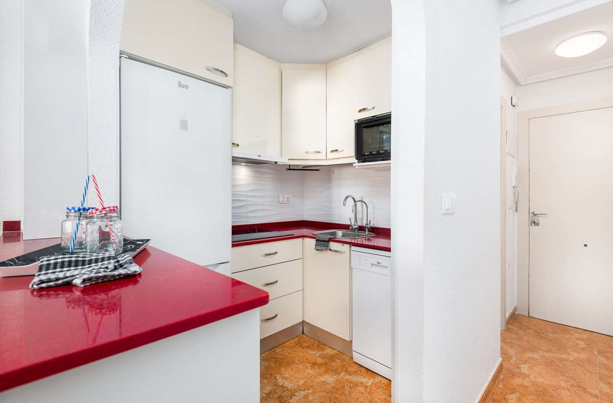 2 Bed, 1 Bath, ApartmentFor Sale, Parque De Las Naciones, Alicante