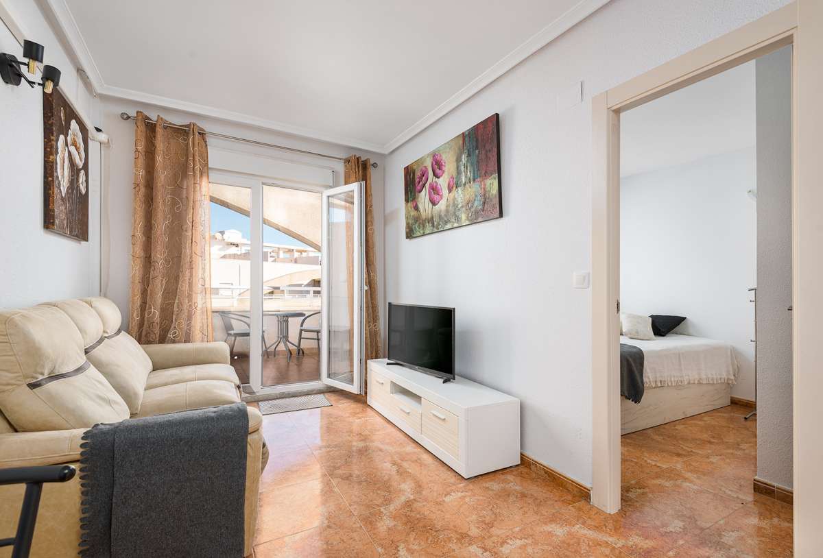 2 Bed, 1 Bath, ApartmentFor Sale, Parque De Las Naciones, Alicante