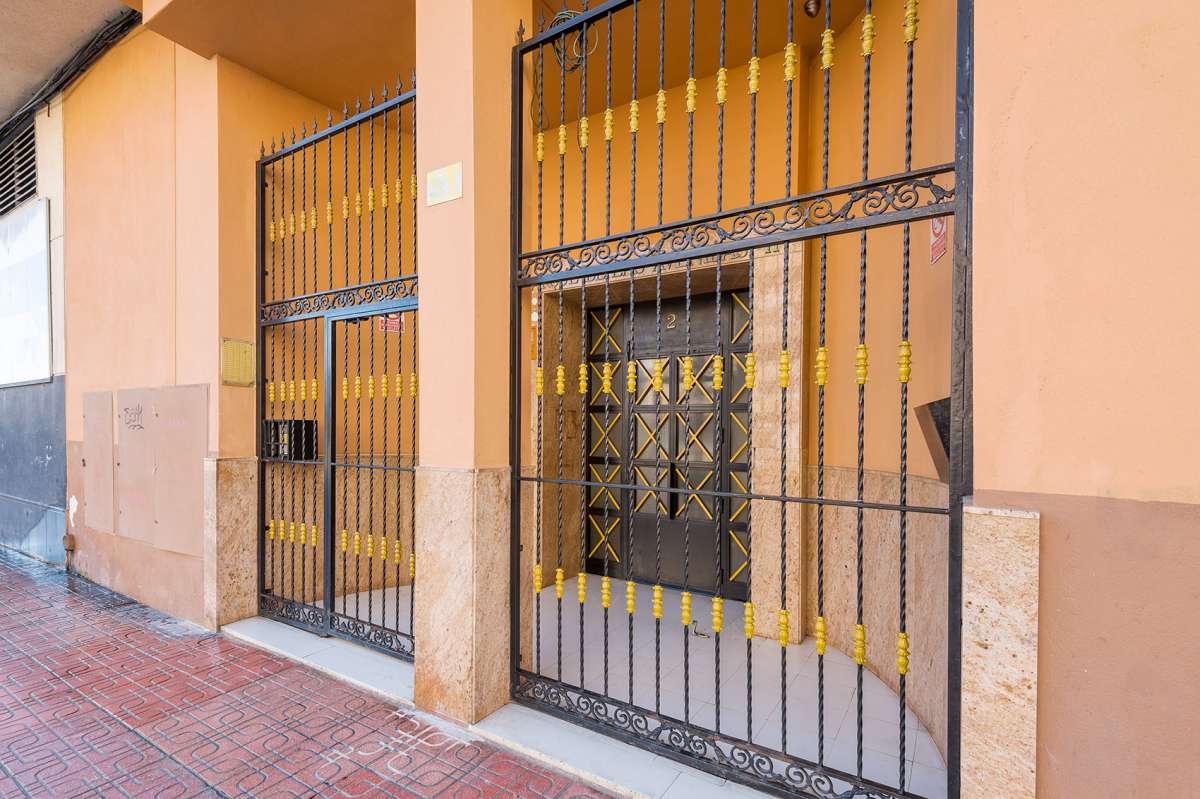 2 Bed, 1 Bath, ApartmentFor Sale, Parque De Las Naciones, Alicante