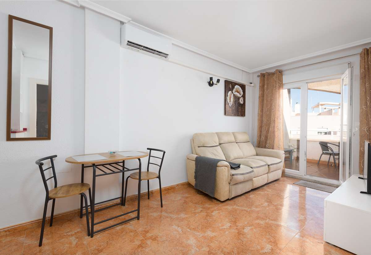 2 Bed, 1 Bath, ApartmentFor Sale, Parque De Las Naciones, Alicante