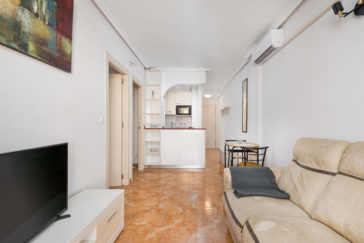 2 Bed, 1 Bath, ApartmentFor Sale, Parque De Las Naciones, Alicante