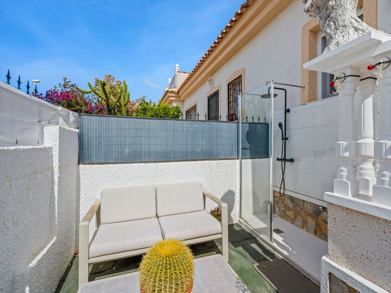 Rojales, Alicante, 3 Bedrooms Bedrooms, ,2 BathroomsBathrooms,For Sale,RH864