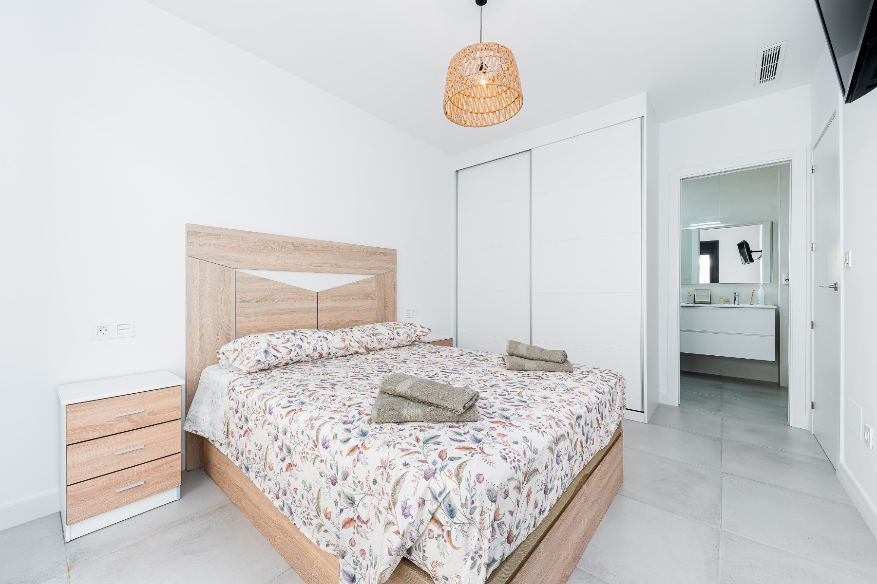 3 Bed, 2 Bath, HouseFor Sale, Los Montesinos, Alicante