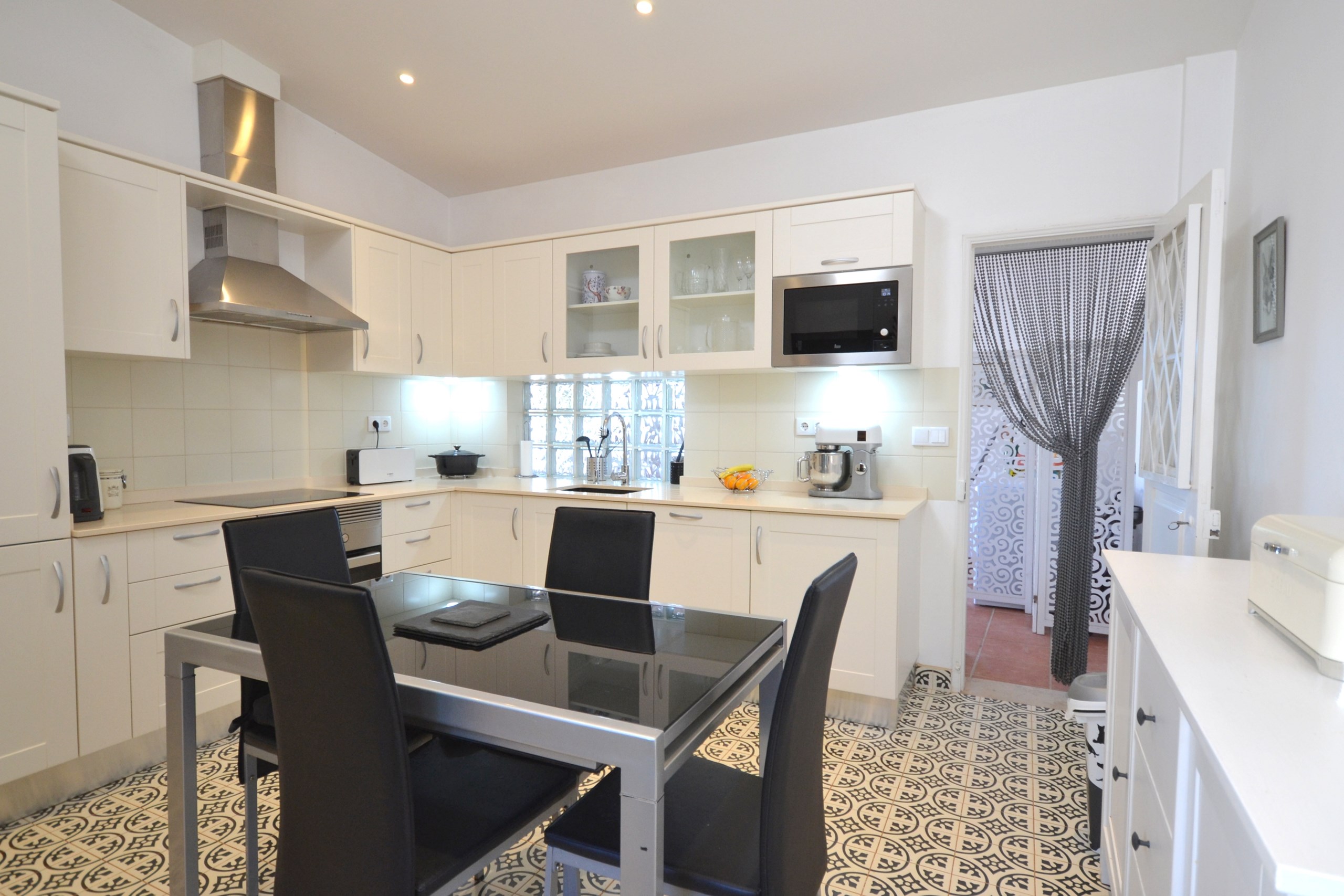 2 Bed, 1 Bath, HouseFor Sale, Loulé, Faro, 8100-335