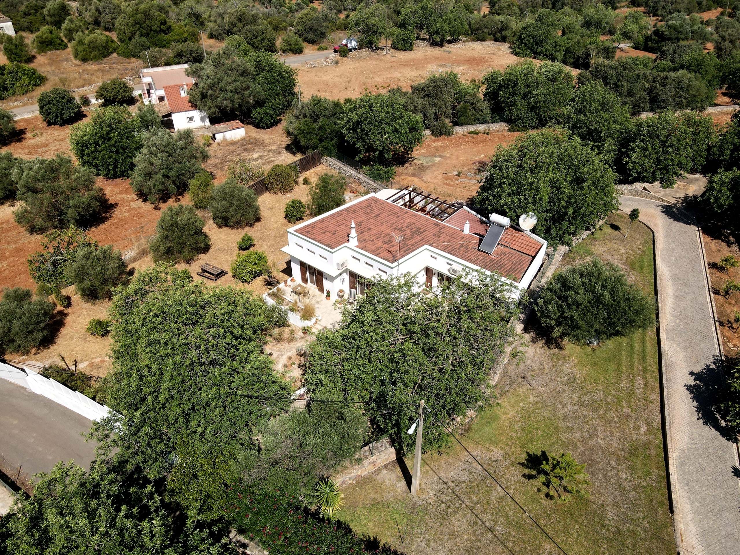 2 Bed, 1 Bath, HouseFor Sale, Loulé, Faro, 8100-335