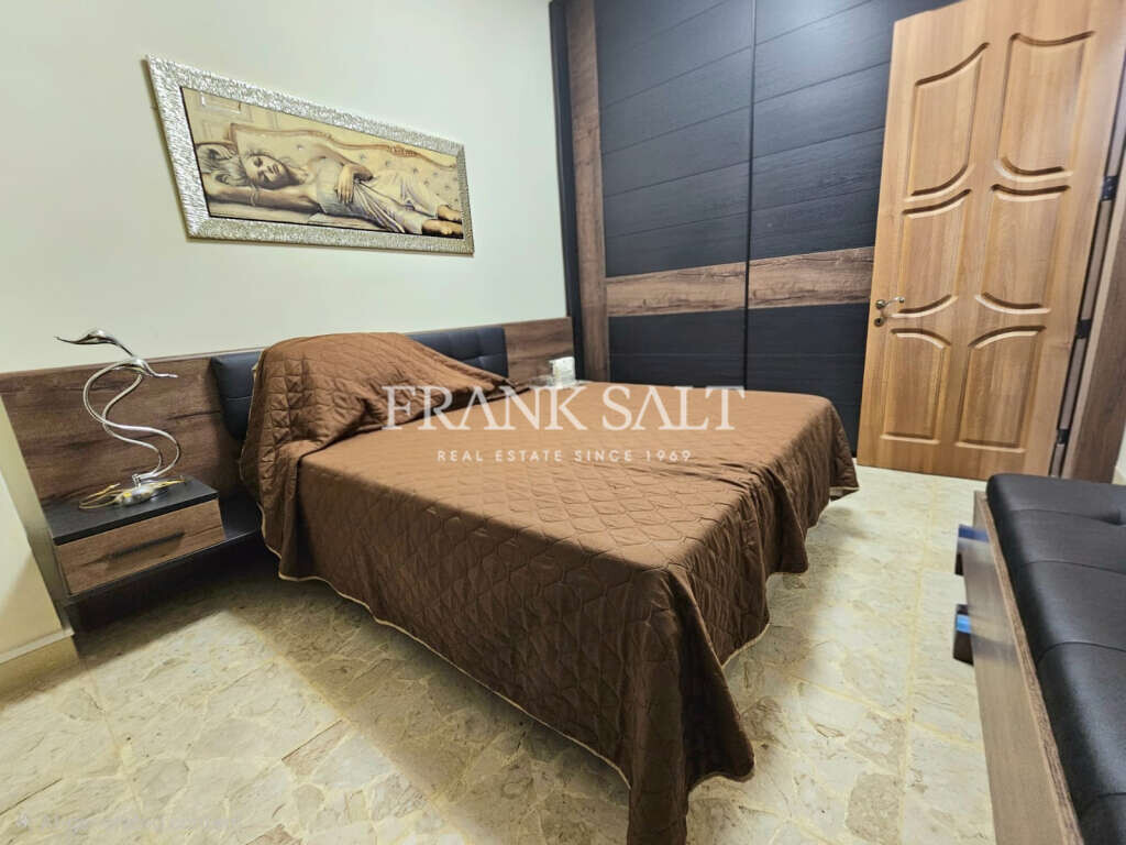 Paola, 3 Bedrooms Bedrooms, ,1 BathroomBathrooms,For Sale,FRSA-926756