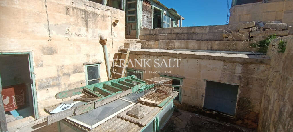 Mosta, 3 Bedrooms Bedrooms, ,For Sale,FRSA-926728