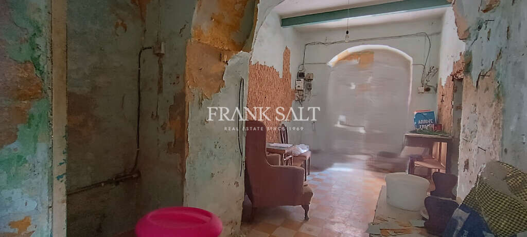 Mosta, 3 Bedrooms Bedrooms, ,For Sale,FRSA-926728