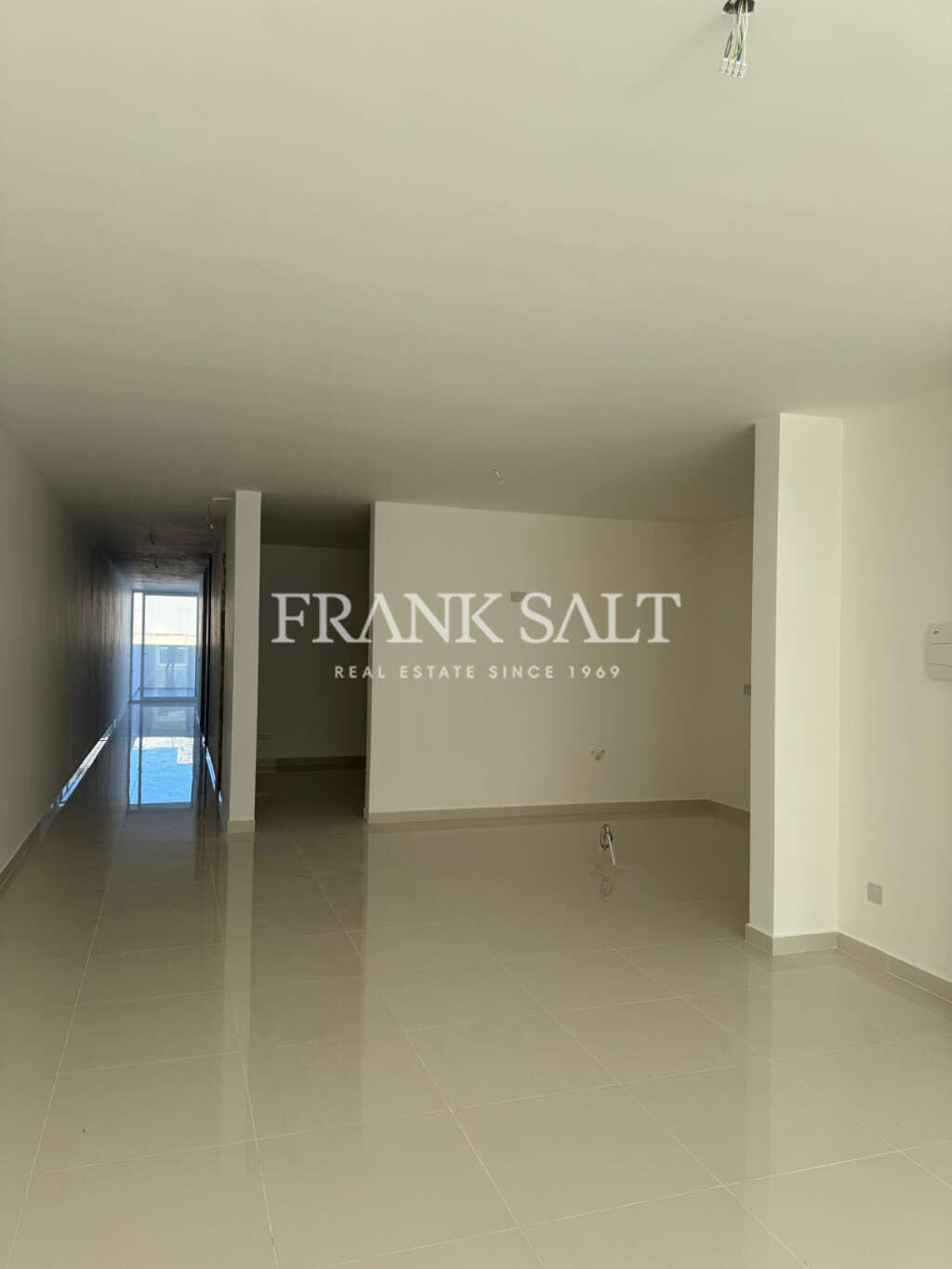 Swieqi, 3 Bedrooms Bedrooms, ,1 BathroomBathrooms,For Sale,FRSA-355492