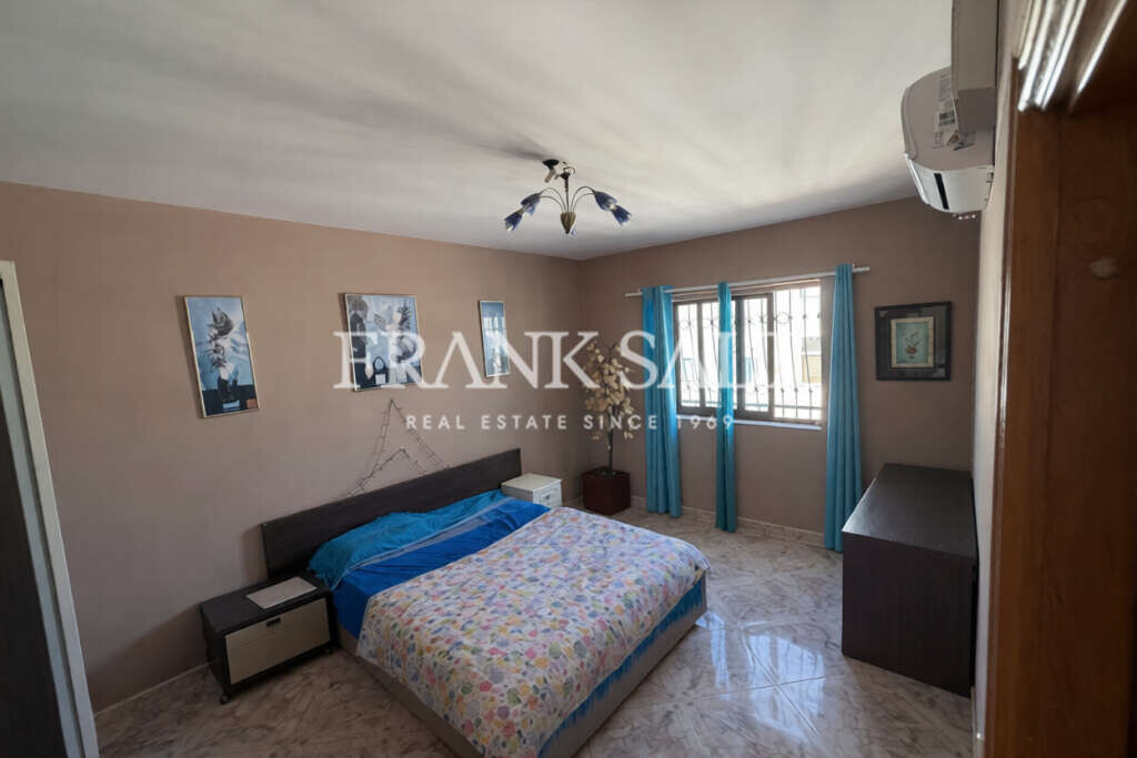 St Pauls Bay, 3 Bedrooms Bedrooms, ,1 BathroomBathrooms,For Sale,FRSA-926724