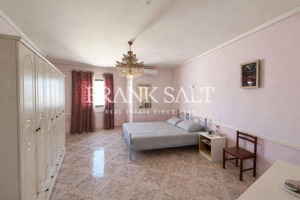 St Pauls Bay, 3 Bedrooms Bedrooms, ,1 BathroomBathrooms,For Sale,FRSA-926724