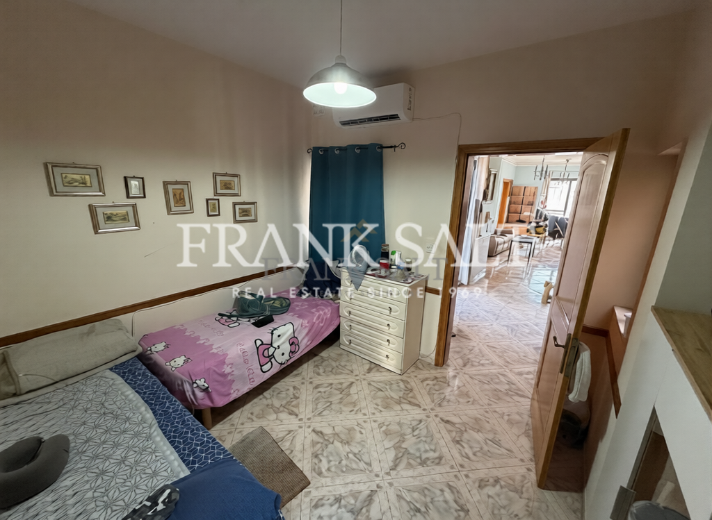 St Pauls Bay, 3 Bedrooms Bedrooms, ,1 BathroomBathrooms,For Sale,FRSA-926724