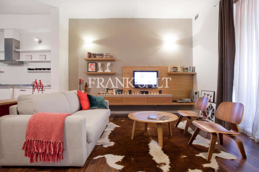 Valletta, 1 Bedroom Bedrooms, ,For Sale,FRSA-926368