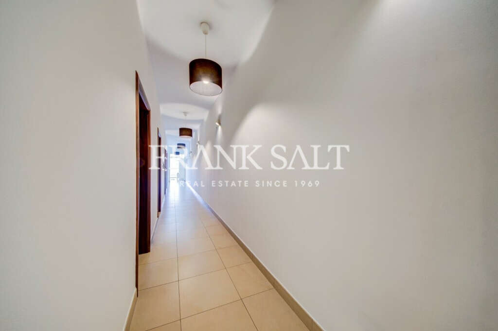 Mosta, 3 Bedrooms Bedrooms, ,1 BathroomBathrooms,For Sale,FRSA-715211