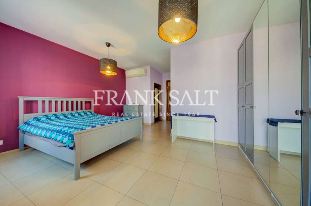 Mosta, 3 Bedrooms Bedrooms, ,1 BathroomBathrooms,For Sale,FRSA-715211