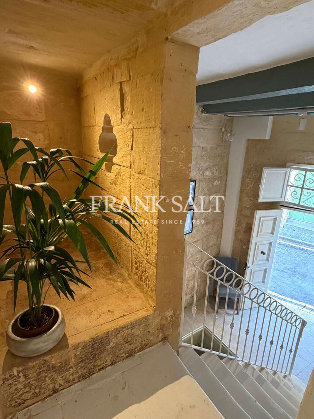 Zejtun, 2 Bedrooms Bedrooms, ,2 BathroomsBathrooms,For Sale,FRSA-926411