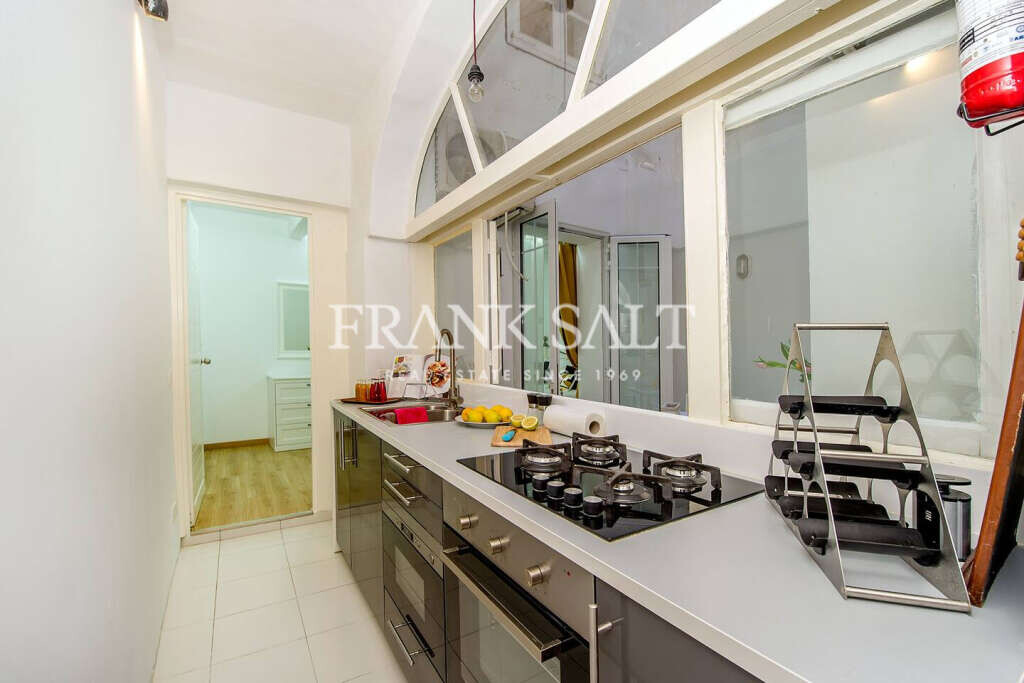 Valletta, 1 Bedroom Bedrooms, ,1 BathroomBathrooms,For Sale,FRSA-926194