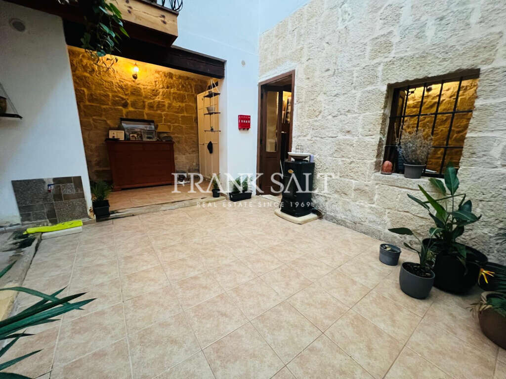 Zejtun, 2 Bedrooms Bedrooms, ,2 BathroomsBathrooms,For Sale,FRSA-926673