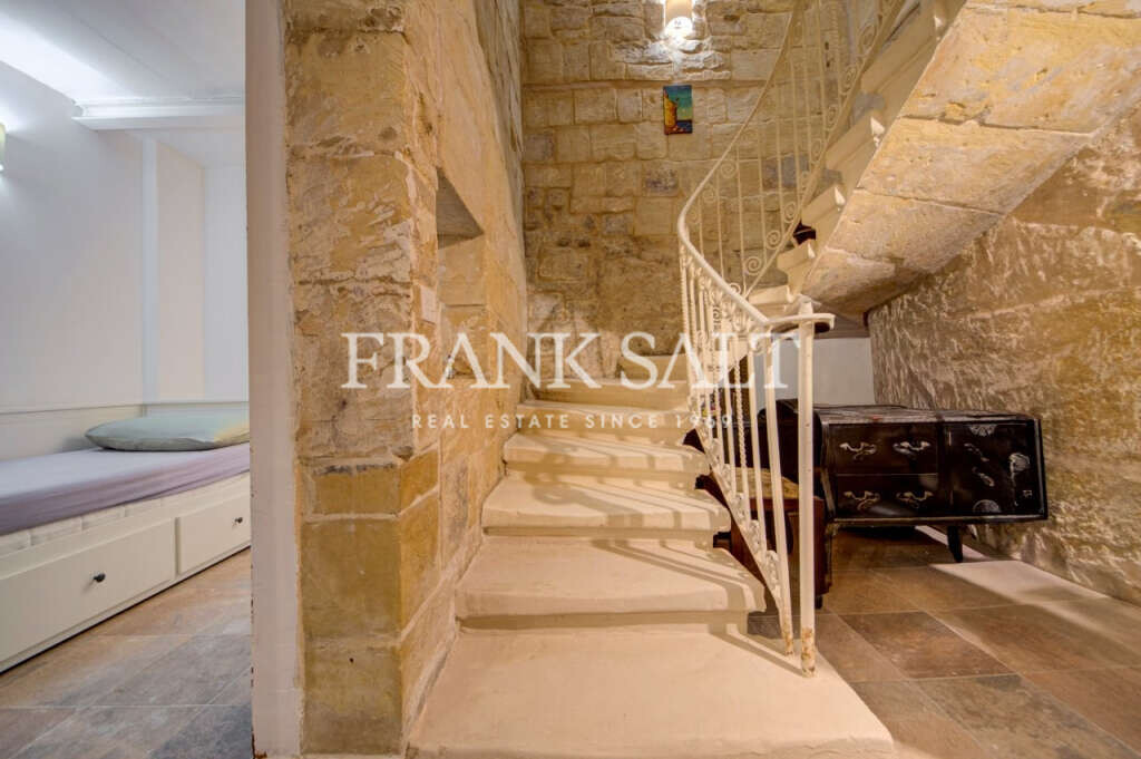Senglea, 2 Bedrooms Bedrooms, ,3 BathroomsBathrooms,For Sale,FRSA-926515