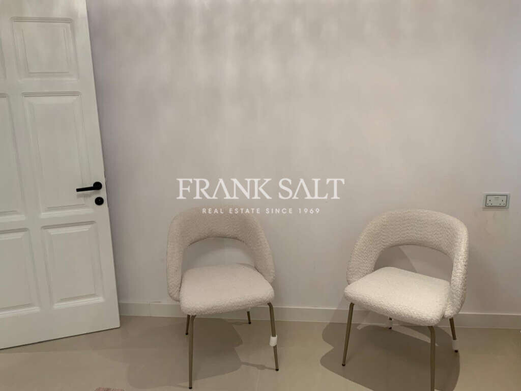 Sliema, 3 Bedrooms Bedrooms, ,2 BathroomsBathrooms,For Sale,FRSA-926565