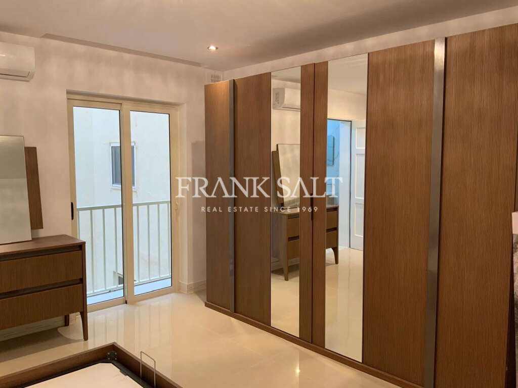 Sliema, 3 Bedrooms Bedrooms, ,2 BathroomsBathrooms,For Sale,FRSA-926565