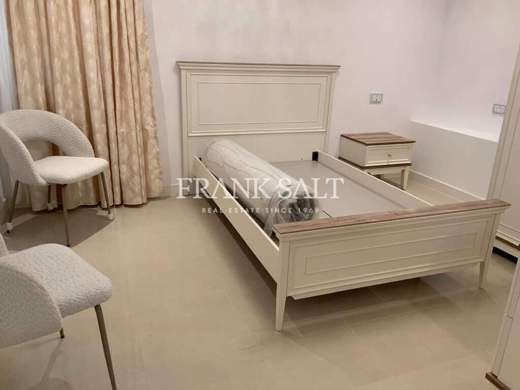 Sliema, 3 Bedrooms Bedrooms, ,2 BathroomsBathrooms,For Sale,FRSA-926565