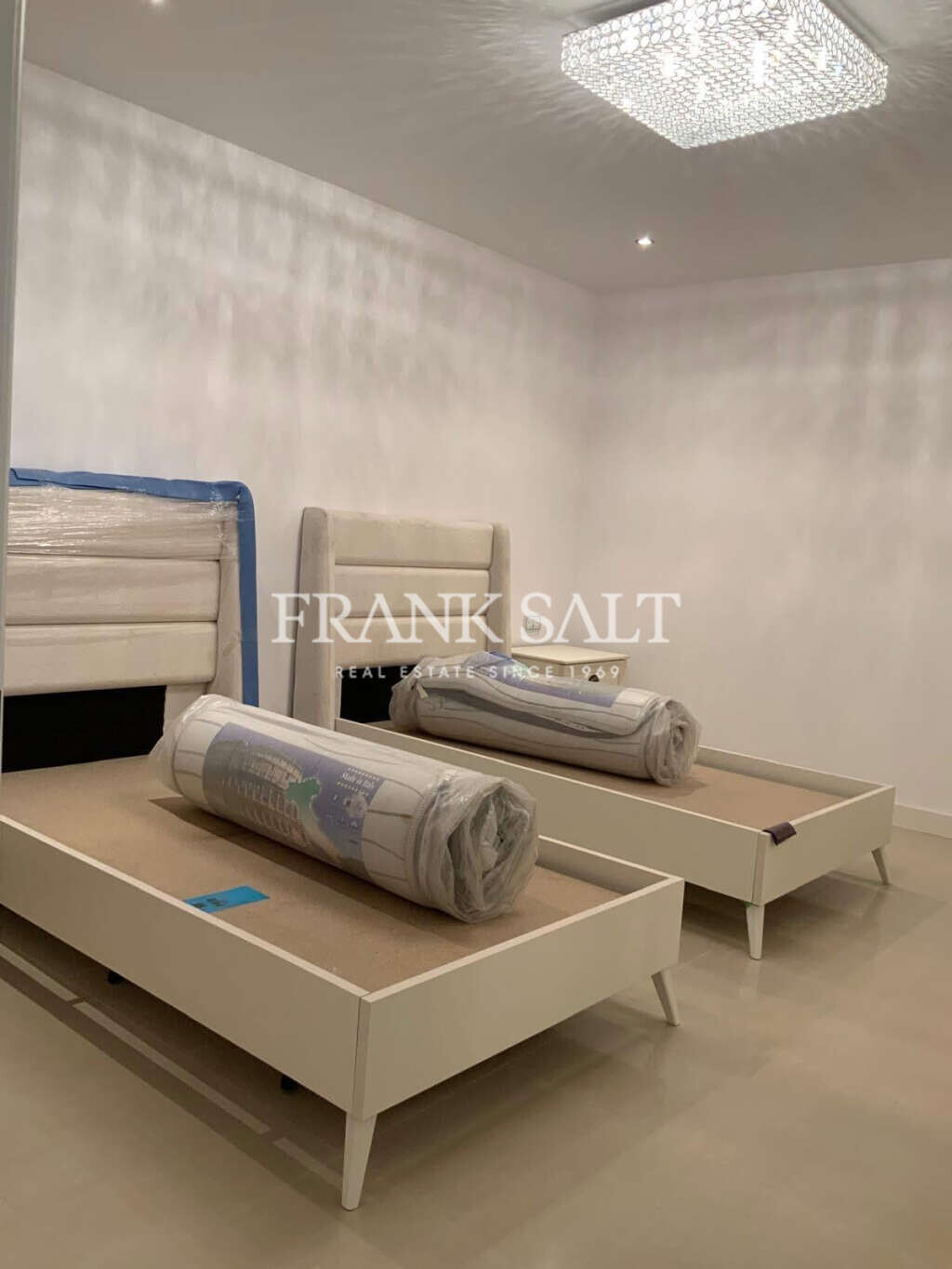 Sliema, 3 Bedrooms Bedrooms, ,2 BathroomsBathrooms,For Sale,FRSA-926565