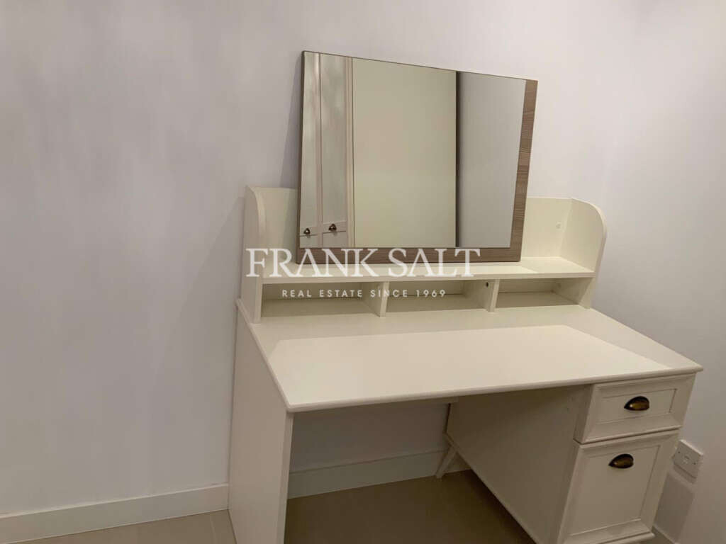 Sliema, 3 Bedrooms Bedrooms, ,2 BathroomsBathrooms,For Sale,FRSA-926565