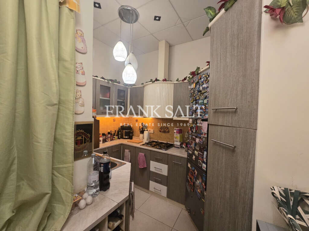 Sliema, 3 Bedrooms Bedrooms, ,2 BathroomsBathrooms,For Sale,FRSA-926335