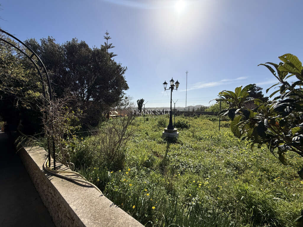 Dingli, 3 Bedrooms Bedrooms, ,2 BathroomsBathrooms,For Sale,FRSA-926563