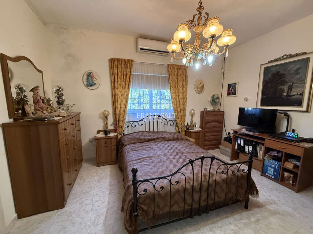 Dingli, 3 Bedrooms Bedrooms, ,2 BathroomsBathrooms,For Sale,FRSA-926563