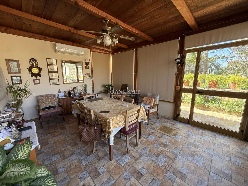 Dingli, 3 Bedrooms Bedrooms, ,2 BathroomsBathrooms,For Sale,FRSA-926563