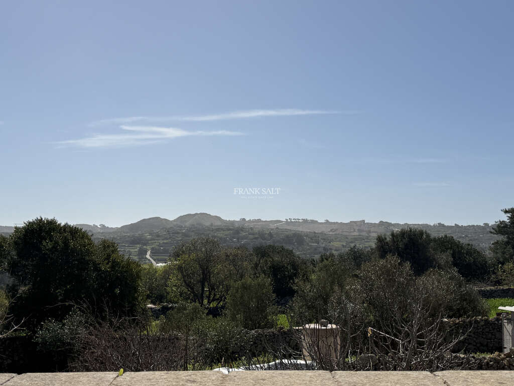 Dingli, 3 Bedrooms Bedrooms, ,2 BathroomsBathrooms,For Sale,FRSA-926563