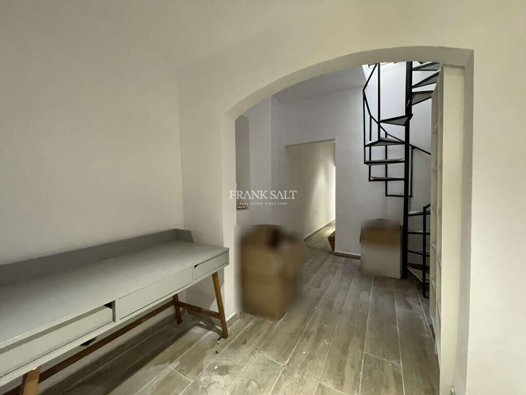 Sliema, 3 Bedrooms Bedrooms, ,1 BathroomBathrooms,For Sale,FRSA-926518