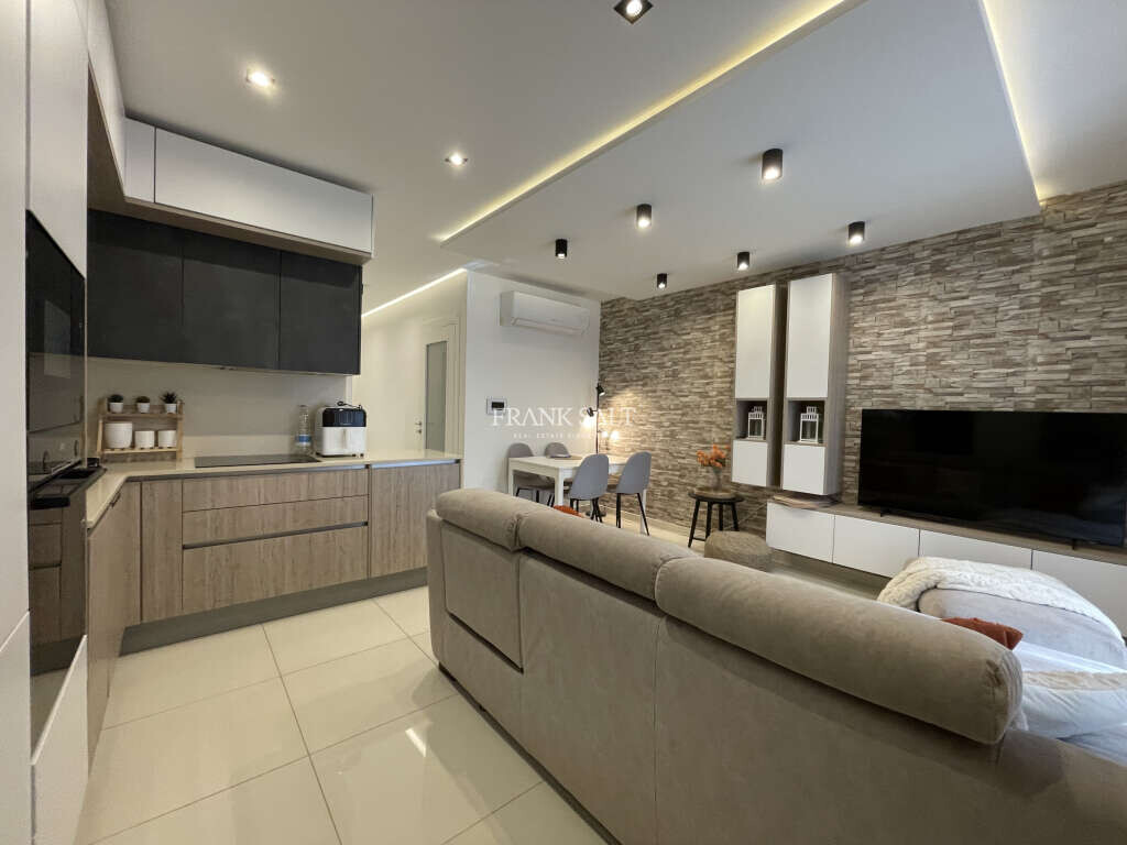 Msida, 1 Bedroom Bedrooms, ,2 BathroomsBathrooms,For Sale,FRSA-926516