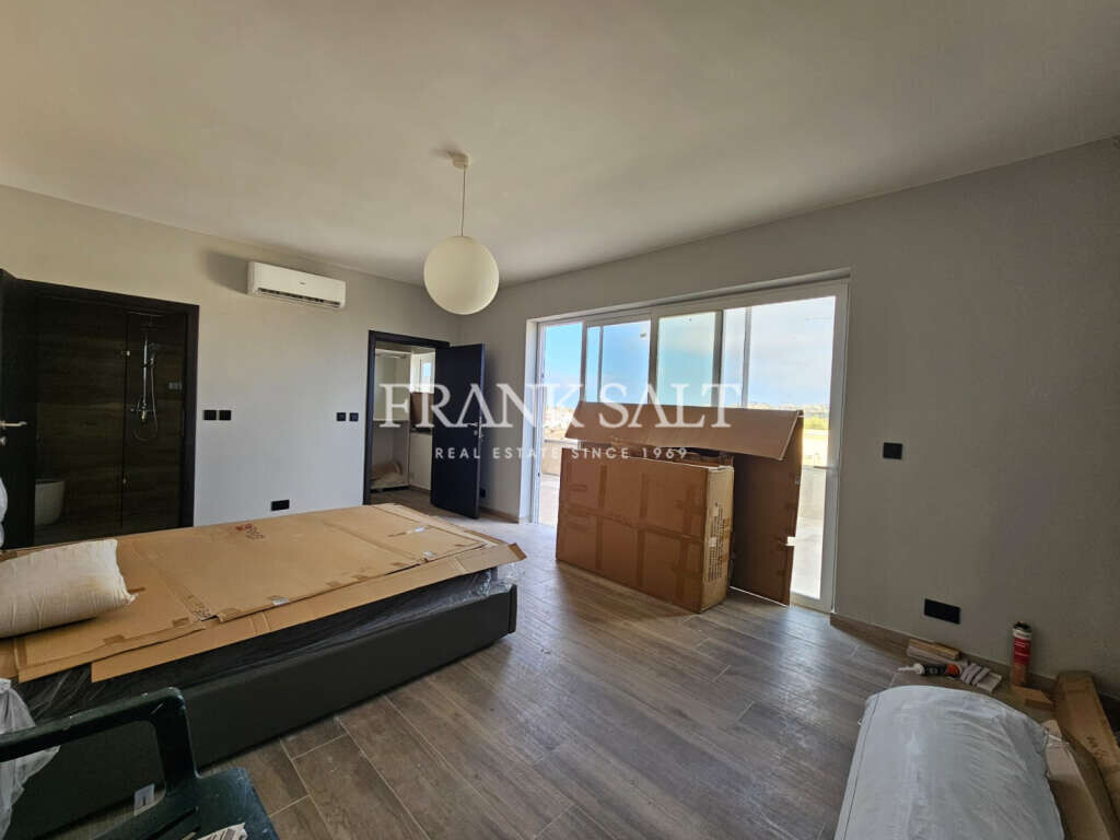 Qala, Gozo, 3 Bedrooms Bedrooms, ,1 BathroomBathrooms,For Sale,FRSA-921506