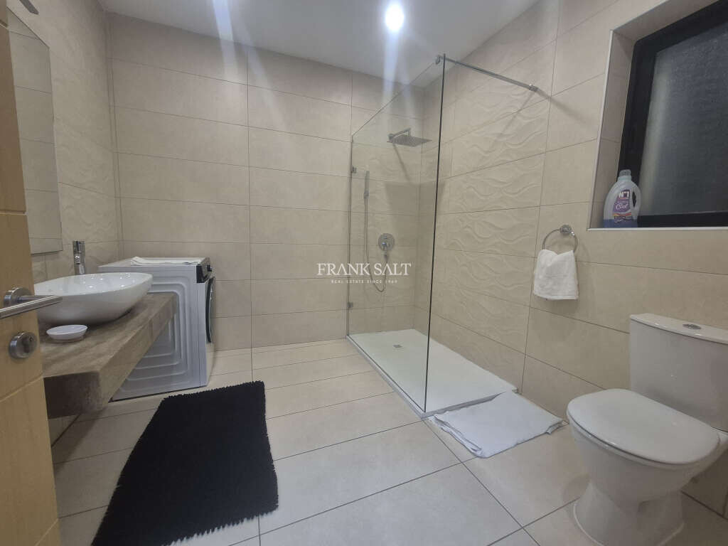 Paceville, ,For Sale,FRSA-926473